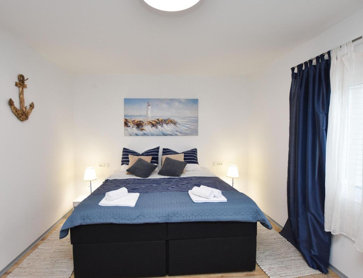 Apartment Palcic Primosten Exterior photo